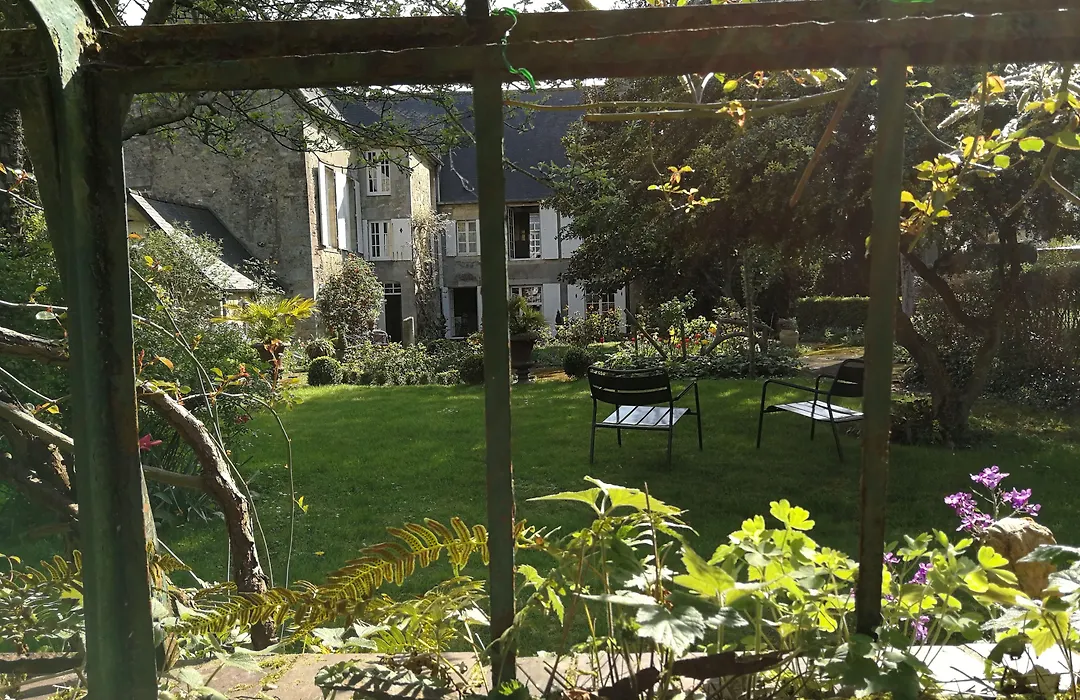 Hotel Particulier "Le Clos De La Croix"-1